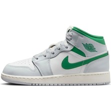 Nike Air Jordan 1 Mid Beyaz Basketbol Ayakkabısı