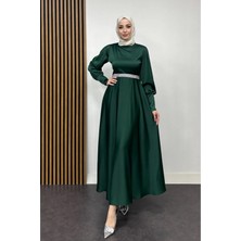 Tesettür Diyarı Bel Taş Detaylı Kolu Manşetli Abiye- Zümrüt