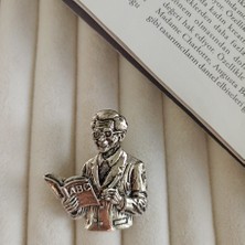 Lente Aksesuar Silver Renk Öğretmen Broş-Kitap ve Kalemli Öğretmen Yaka Iğnesi