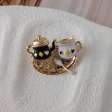 Lente Aksesuar Gold Detaylı Mini Çay Seti Broş-Sevimli Çay Saati Yaka Iğnesi