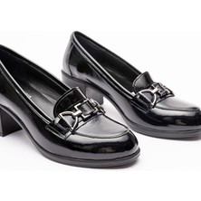 2154 Kadın Siyah Rugan Deri Topuklu Ayakkabı