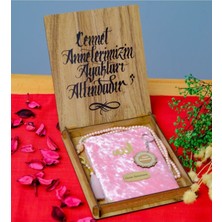 Sinems World Canım Annem Yazılı Anahtarlıklı Ahşap Pembe Yasin-I Şerif Seti