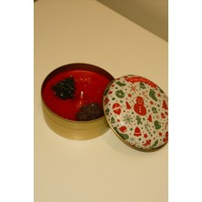 N-E Studio Kırmızı Yılbaşı Temalı Teneke Kutu  Mum - Çam Ağacı & Kurabiye Adam Figürlü Mini Hediye Mum