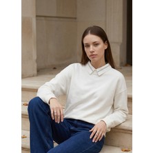 Amia&Co. Beyaz Çıkarılabilir Gömlek Yaka Şardonlu Baskılı Oversize Sweatshirt