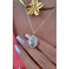 Stainless Bahar Sırrı: Solmayan Lale Mineli Açılabilir Madalyon Kolye