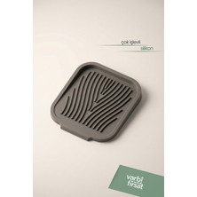 VarBiFırsat Gri Silikon Su Giderli Sabunluk Vantuzlu Esnek Yapılı Banyo Mutfak Duvar Tipi Sabun Sünger Kabı