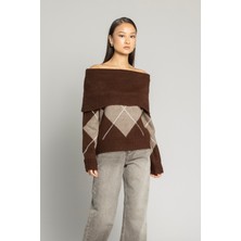 Nisan Triko Baklava Desen Madonna Yaka Kazak