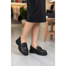 Fort 35834 Siyah Cilt Toka Detaylı Rahat Loafer Kadın Ayakkabı