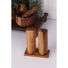 Modern ve Şık Tuzluk ve Biberlik Seti, Mutfağınıza Zarafet Katıyor