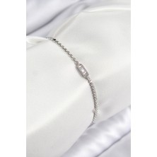 Clariss Pirinç Zirkon Taşlı Dikdörtgen Model Ezme Zincir Gümüş Renk Kadın Bileklik - BLK-0245
