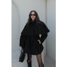 Havoş Siyah Pelerin Detaylı Kuşaklı Kaşe Kaban