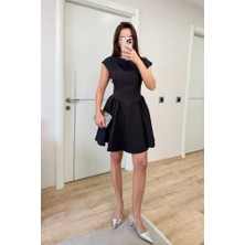 Kendim Fashion Sırt Dekolteli Çan Detaylı Mini Elbise - Siyah