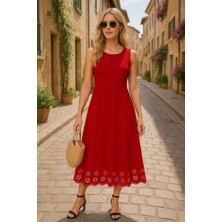 Kendim Fashion Kadın Kolsuz Etek Ucu Lazer Kesim Çiçek Desenli Midi Boy Ithal Krep Elbise