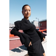 Nisan Triko Fırfırlı Triko Kazak