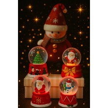 Biton Toptan 4 Adet LED Işıklı Mini Kar Küresi 6,5 cm – Noel Baba & Kardan Adam  & Çam Ağacı Dekoratif Biblo