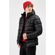 D1fference İçi Astarlı Cepli Kapüşonlu Jel Elyaflı Su ve Rügar Geçirmez Erkek Kışlık Mont