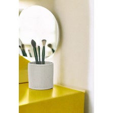 Feyza Design Beyaz Makyaj Organizeri ve Fırçalığı, Şık ve Pratik Düzenleyici