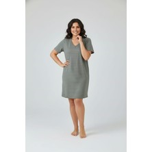 En Moda İç Giyim Kadın Yeşil Çizgili Büyük Beden Uyumlu Pamuklu V Yaka Rahat Kalıp Günlük Elbise