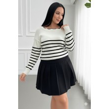 Livizmir Moda Kadın Beyaz Sırt Bağlama Detaylı Çizgi Desen Triko Bluz