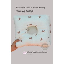 Sacce Scarves & Accessories Piercing Yastığı – Yıkanabilir Kılıflı Kırlangıçlı Müslin – Kulak Delme Sonrası Özel Uyku Yastığı