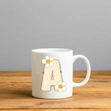 Finka Dekor Papatya A Harfi Tasarımlı-Kişiye Özel Seramik Kupa