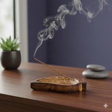 Atölye Fibula Ahşap Büyük Yaprak Şekilli Çubuk Tütsülük (Hint Gül Ağacı)