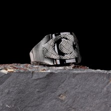 925 Ayar Gümüş Ayyıldız Model Zirkon Taşlı Erkek Yüzük