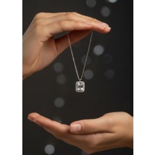 Modahilye 925 Ayar Gümüş Baget Taşlı Tektaş Kolye