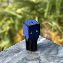 Squid  Figürü – Koleksiyonluk Masa Üstü Dekor