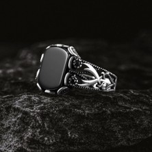 Takılingo 925 Ayar Gümüş Zülfikar Kılıç Işlemeli Siyah Oniks Taşlı Küçük Model Erkek Yüzük