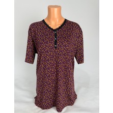 Yaşar Triko Kadın Likralı Çiçek Desenli Dantelli Düğmeli V Yaka Kısa Kollu Yanları Yırtmaçlı Anne Penye Tişört