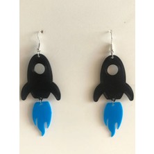 ADA 3D Uzay Temalı Siyah Roket ve Mavi Alev Tasarımlı Hareketli Hafif Küpe