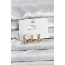 Stillove Gold Renk Pirinç Zirkon Taşlı Kalpli Kadın Küpe