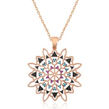 Aya Diamond Gümüş Rose Geometrik Desenli Madalyon Kolye