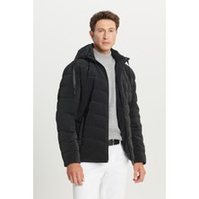 Standart Fit Normal Kesim Dik Yaka Kapüşonlu Yan Cepli Kaban