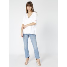 Fabrika Beyaz Kadın V Yaka Oversize T-Shirt TALITA
