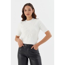 Shopping Shop Kabartma Desenli Kısa Kol Bluz Ekru