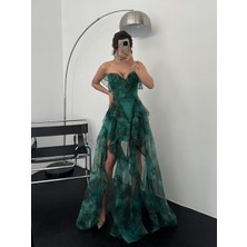 Serica Moda Yeşil Fırfır Detaylı Straplez Şifon Tül Mor Abiye Elbise