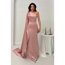 Serica Moda Pudra Tek Omuz Şal Detaylı Asimetrik Saten Abiye Elbise