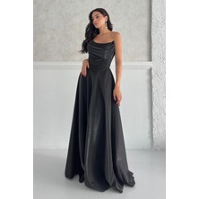 Serica Moda Siyah Taş Işlemeli Straplez Saten Abiye Elbise
