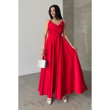 Serica Moda Kırmızı Zincir Asklı Göğüs Drapeli Abiye Elbise