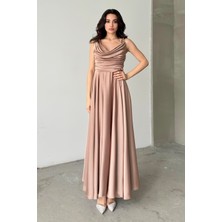 Serica Moda Bej Zincir Asklı Göğüs Drapeli Abiye Elbise
