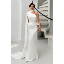 Serica Moda Beyaz Tek Omuz Şal Detaylı Asimetrik Saten Abiye Elbise