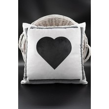 Storemax Kalpli Kırlent Kılıfı Kadife 43X43 cm Çift Taraflı Kalp Kedi Desenli Evlilik Teklifi Doğum Günü