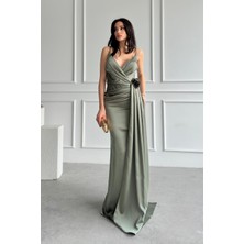 Serica Moda Yeşil Ince Askılı Yırtmaçlı Çiçek Detaylı Abiye Elbise
