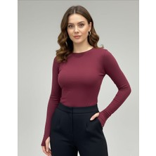 Eyora Moda Oşşo Kumaştan Üretilmiş Parmak Geçirme Özelliği Ile Oldukça Şık Kadın Bordo Bluz