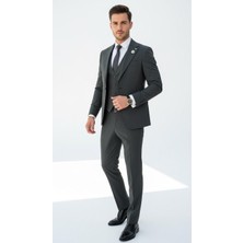 Plus Scorpion Haki Erkek Slim Fit 3 Parça Takım Elbise – Yelekli, Modern Yaka Tasarımlı, Şık ve Klasik Kesim