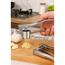 Prokitchen Paslanmaz Sarımsak Ezeceği Çelik Sarımsak Presi Hazneli Maunel Ezici