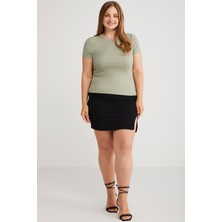 Ethiquet Hanny Kadın Büyük Beden Regular Fit Bisiklet Yaka Basic Kaşkorse Yeşil Büyük Beden T-shirt