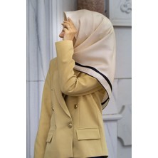 Vissona 100% Twill Ipek Düz Renk Bordür Desenli Krem - Siyah Renkli Daha Tok Exclusive Serisi 90X90 Dikim Şekli : El Dikişi Eşarp